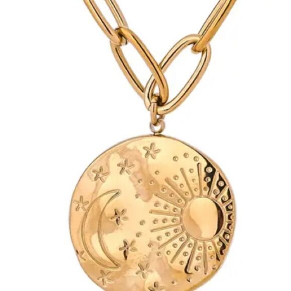 #33 Gold Moon/Star Pendant Necklace - Picture 1 of 9